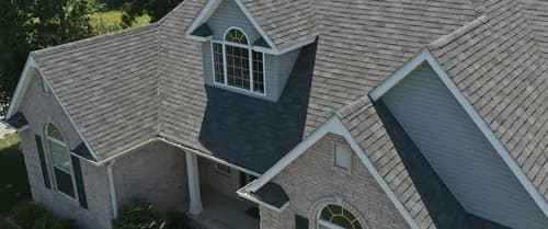 Roger Vandersteen Roofing - Photo 1