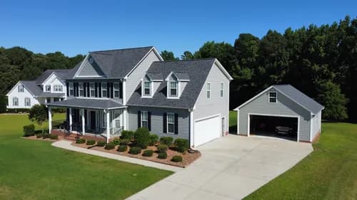 Roof Repair Specialists - Photo 1