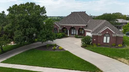 Roofing Service Company - Photo 2