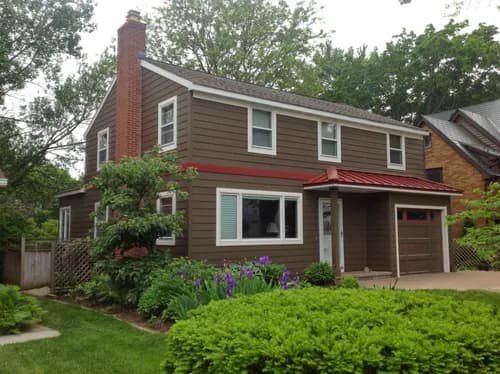 Royal Exteriors - Photo 2