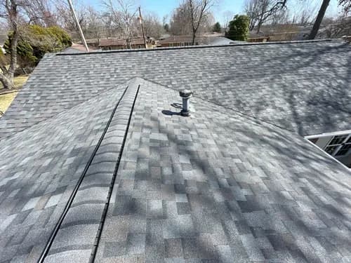 Royalty Roofing - Photo 3