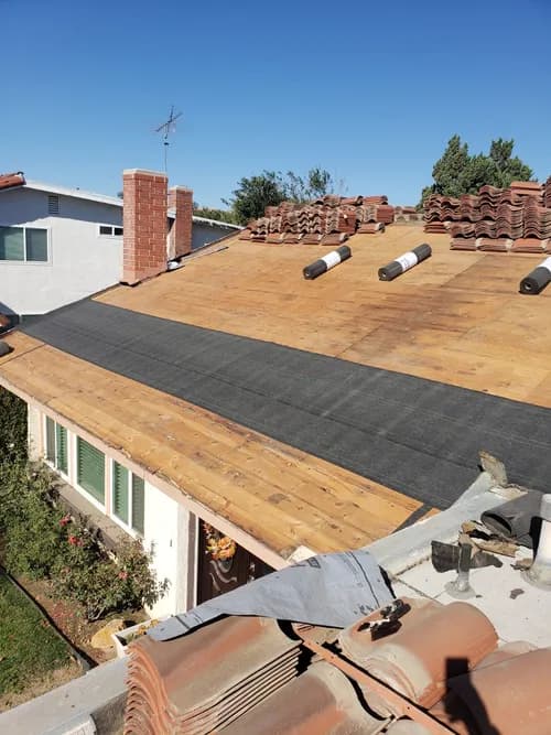 Royalty Roofing Inc. - Photo 3