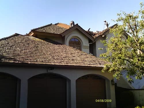 Santiago Roofing, Inc. - Photo 3