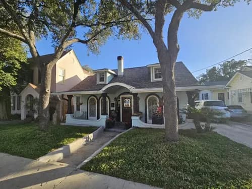 South Texas Contractors & Roofing - Photo 1