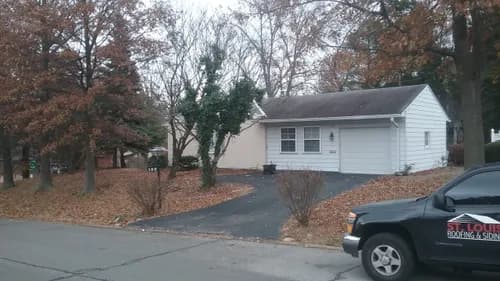 St. Louis Roofing & Siding LLC - Photo 4