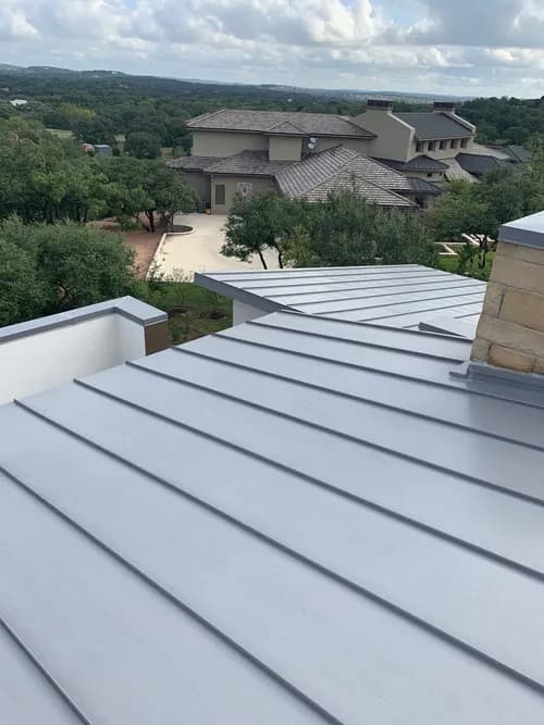 StoneHouse Roofers - Photo 1