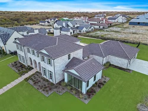 T Rock Roofing & Contracting - Photo 1