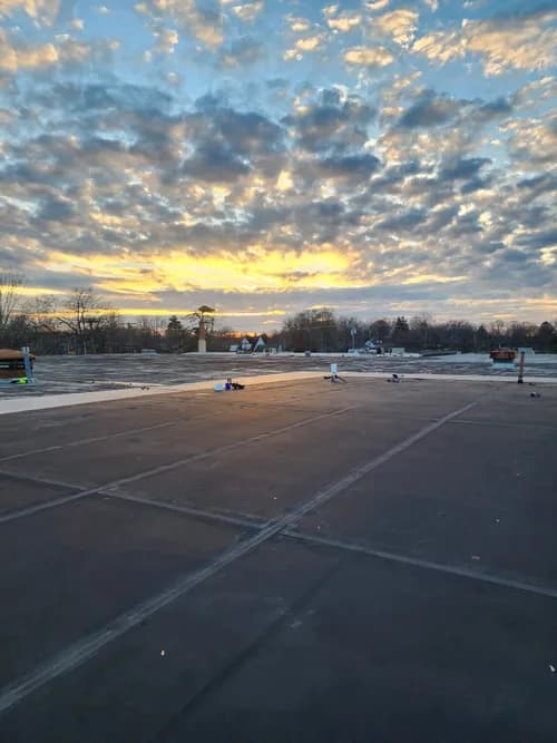 The Roof Champion of Columbus - Photo 4