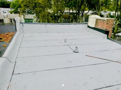 Universal Roofing & Contracting Inc. - Photo 2