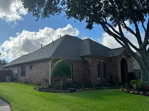 Upscale Roofing - Photo 3