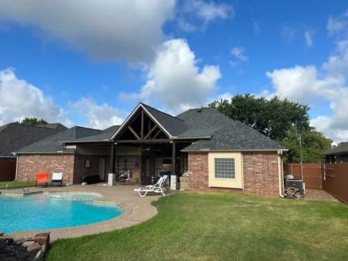 Upscale Roofing - Photo 2