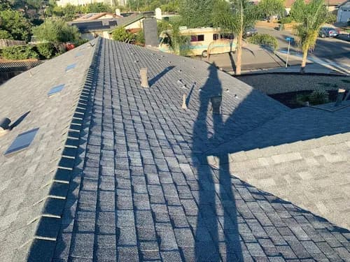 Valenz Roofing - Photo 1