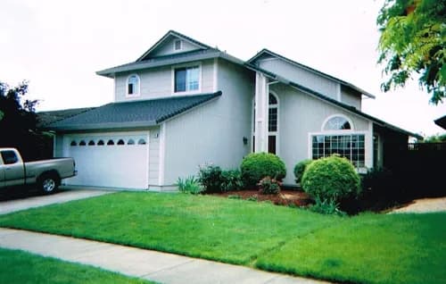 Vezer's Roofing - Photo 1