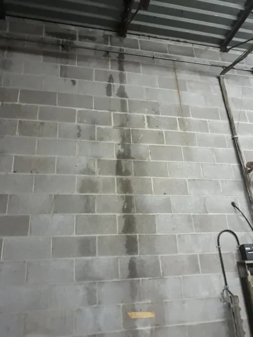 Warwick Builders LLC t/a Warwick Roofing - Photo 1